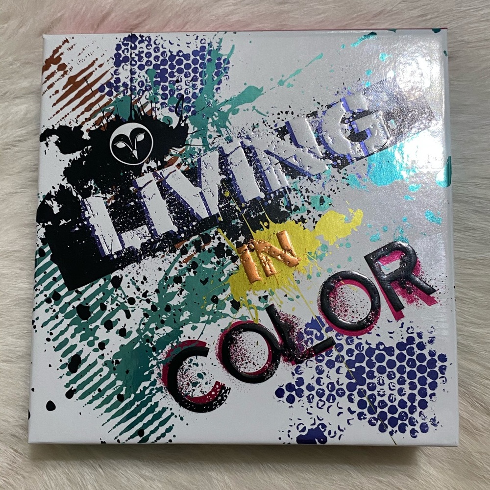 Eye shadow Living in color